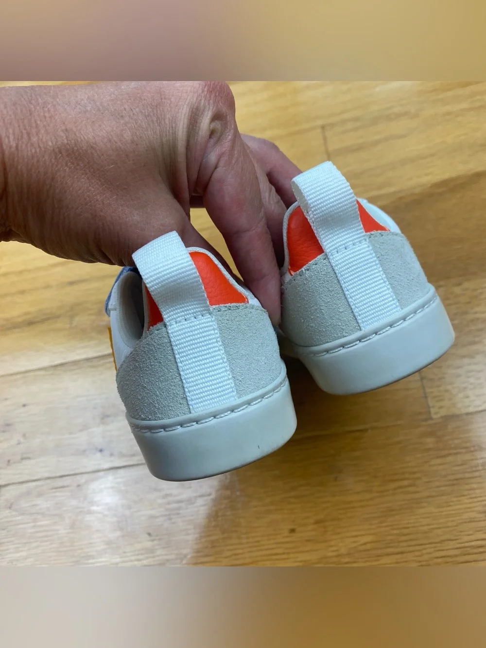Veja V-10 Little Kids Size 7 Chromefree Leather Multicolor/Extra White Shoes